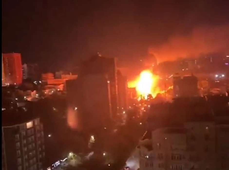 Aufnahmen sollen eine Explosion in Rostow am Don in Russland zeigen.