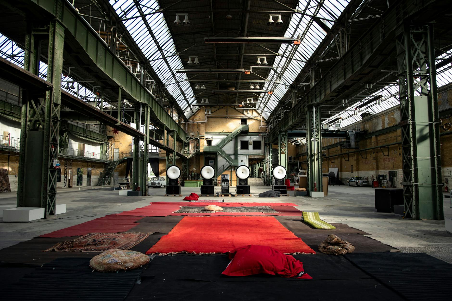 In der MaHalla wurden früher Dampfturbinen ausgestellt. Heutzutage füllen Künstler die Hallen.