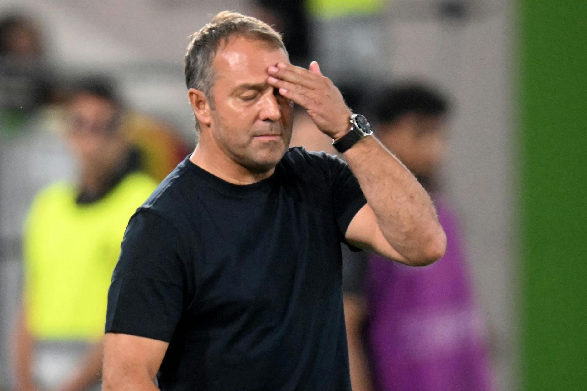 Bundestrainer Hansi Flick steht nach der neuerlichen Niederlage gegen Japan enorm unter Druck.