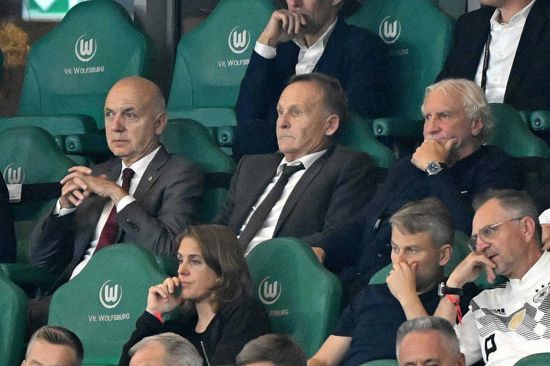 Entsetzen in der deutschen Führungsriege: Bernd Neuendorf, Hans-Joachim Watzke und Rudi Völler (v. l.)
