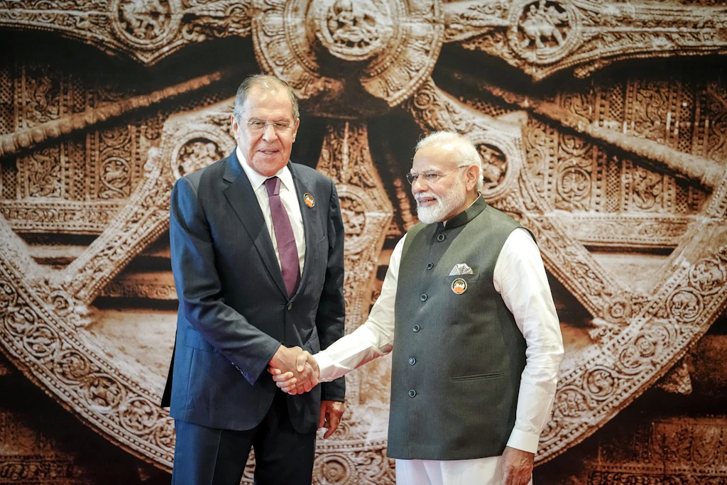 Kehrt Indien russischen Öllieferanten den Rücken? Neuer Bericht offenbart Moskaus Plan