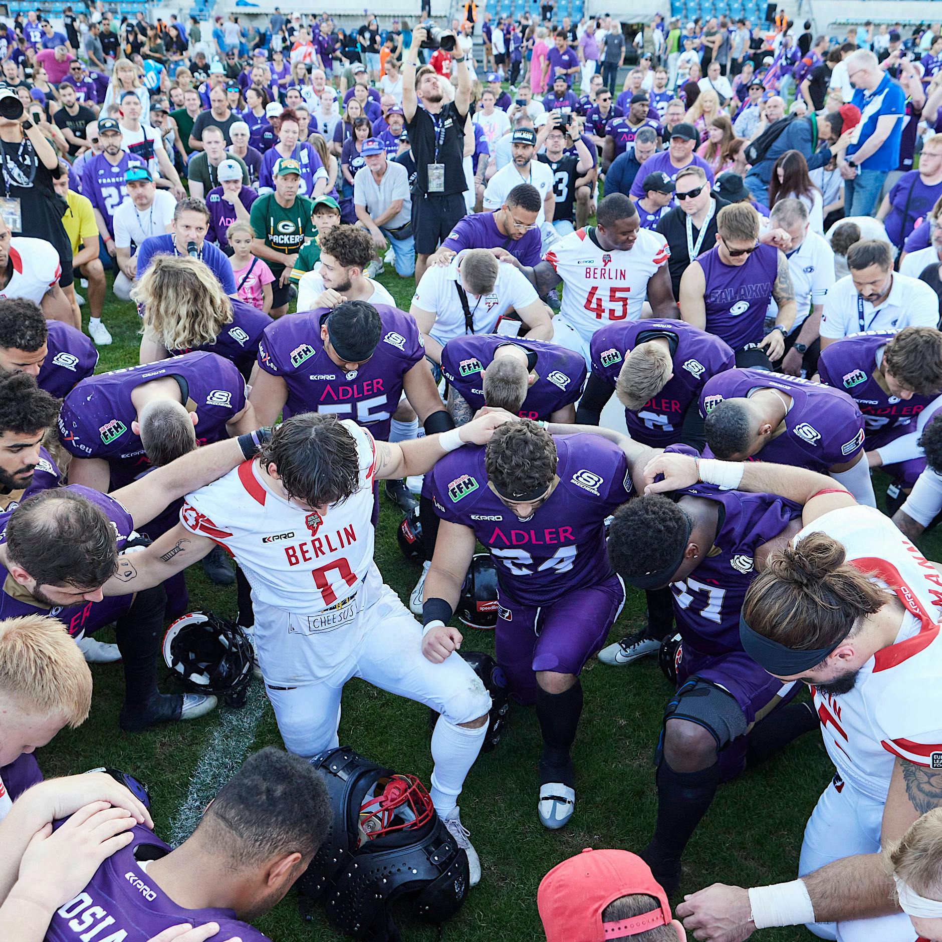 American Football: Spielabbruch bei Berlin Thunder nach Kollaps und Zusammenstoß