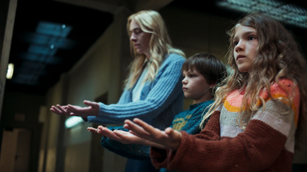 Nichts für schwache Nerven! Die düstere Netflix-Serie „Liebes Kind“