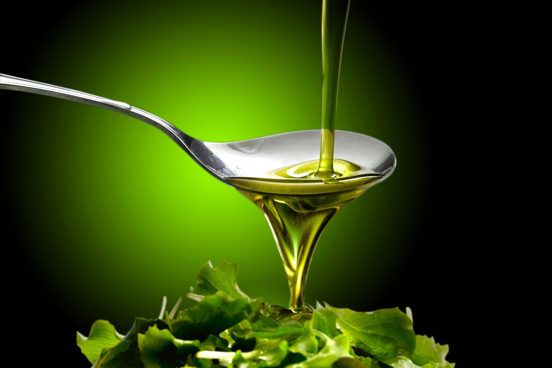 Salat ist gesund, umso mehr, wenn er mit wirklich gutem Olivenöl kredenzt wird.&nbsp;