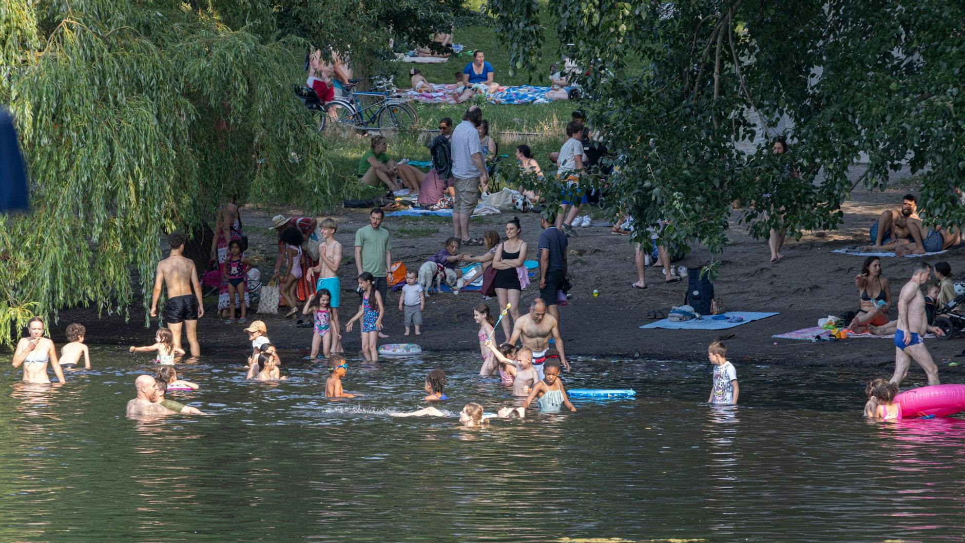 Eine Badestelle am Weißen See in Berlin, hier sind seit 2004 bereits 14 Menschen ertrunken.