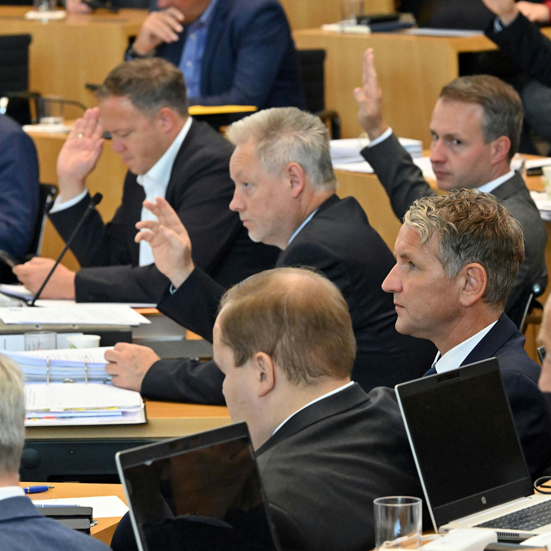 CDU und FDP setzen mit AfD-Stimmen Steuersenkung durch