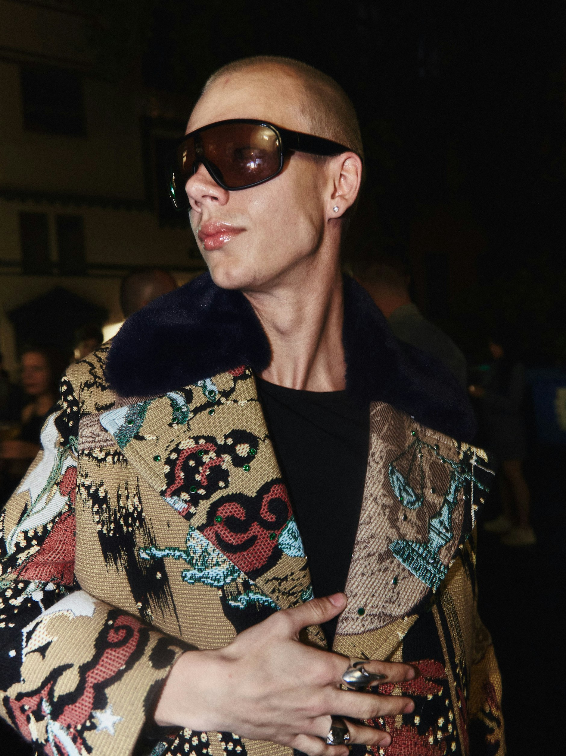 Max ist Gast bei der Vernissage im Voo Store. Er ist Model und arbeitet regelmäßig für Vetements und VTMNTS.