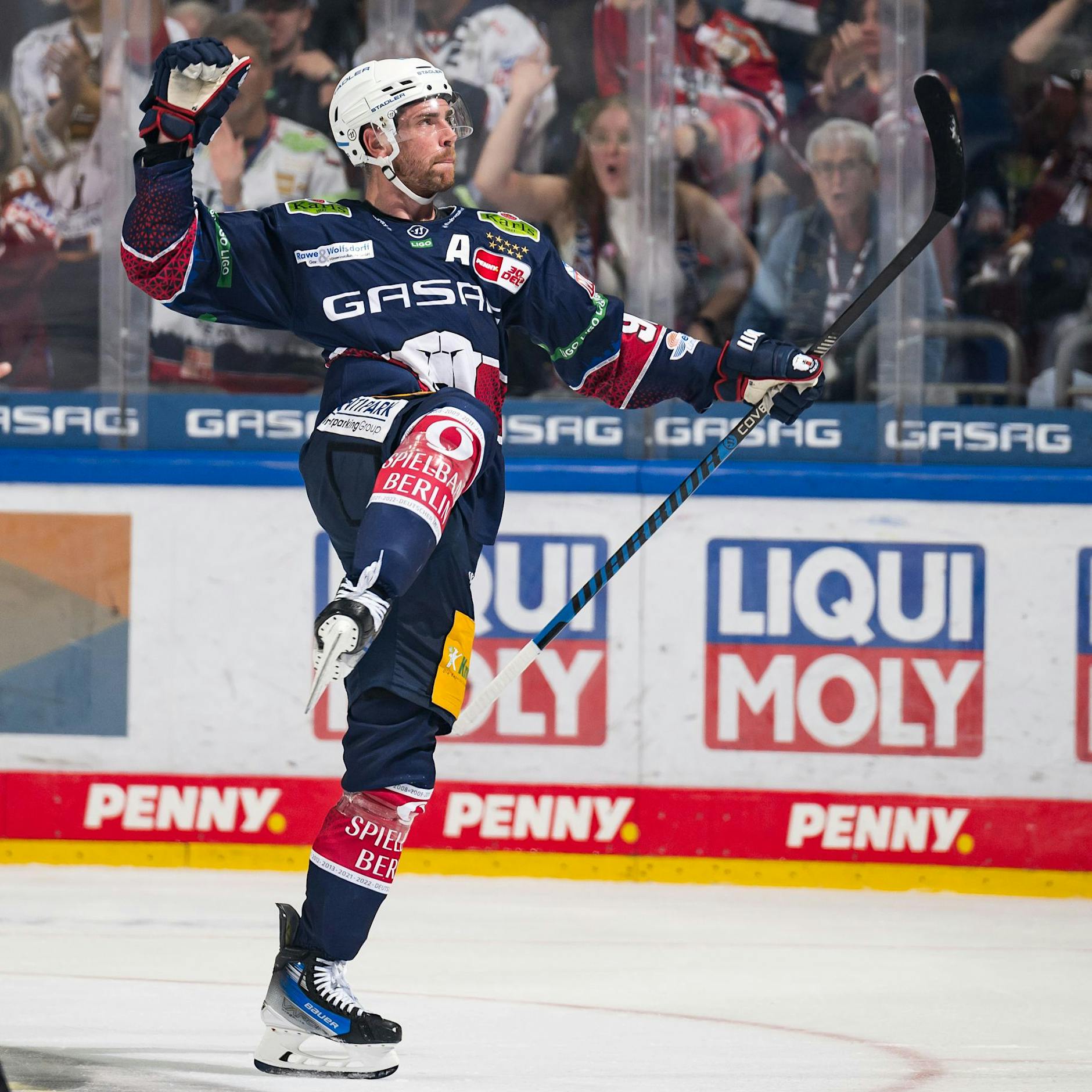 Penalty-Krimi: Eisbären Berlin starten mit einem Sieg in die Saison