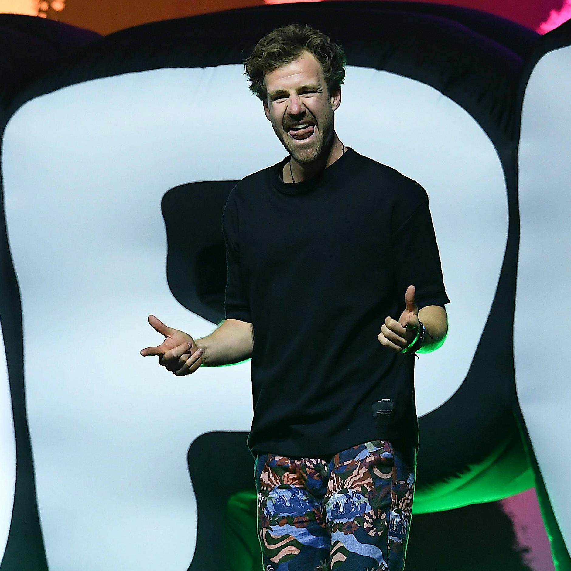 Luke Mockridge legt nach: Komiker behauptet, Hazel Brugger habe ihn krank gemacht