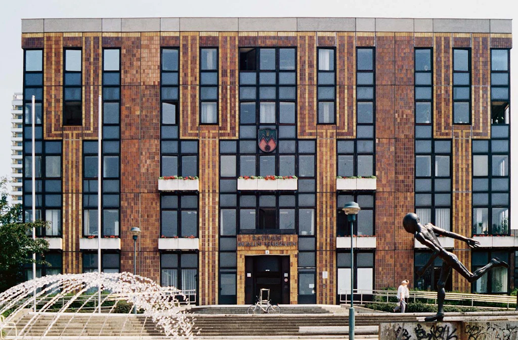 Abriss Ost: „Im Osten gibt es keine Architekten“ – oder doch?