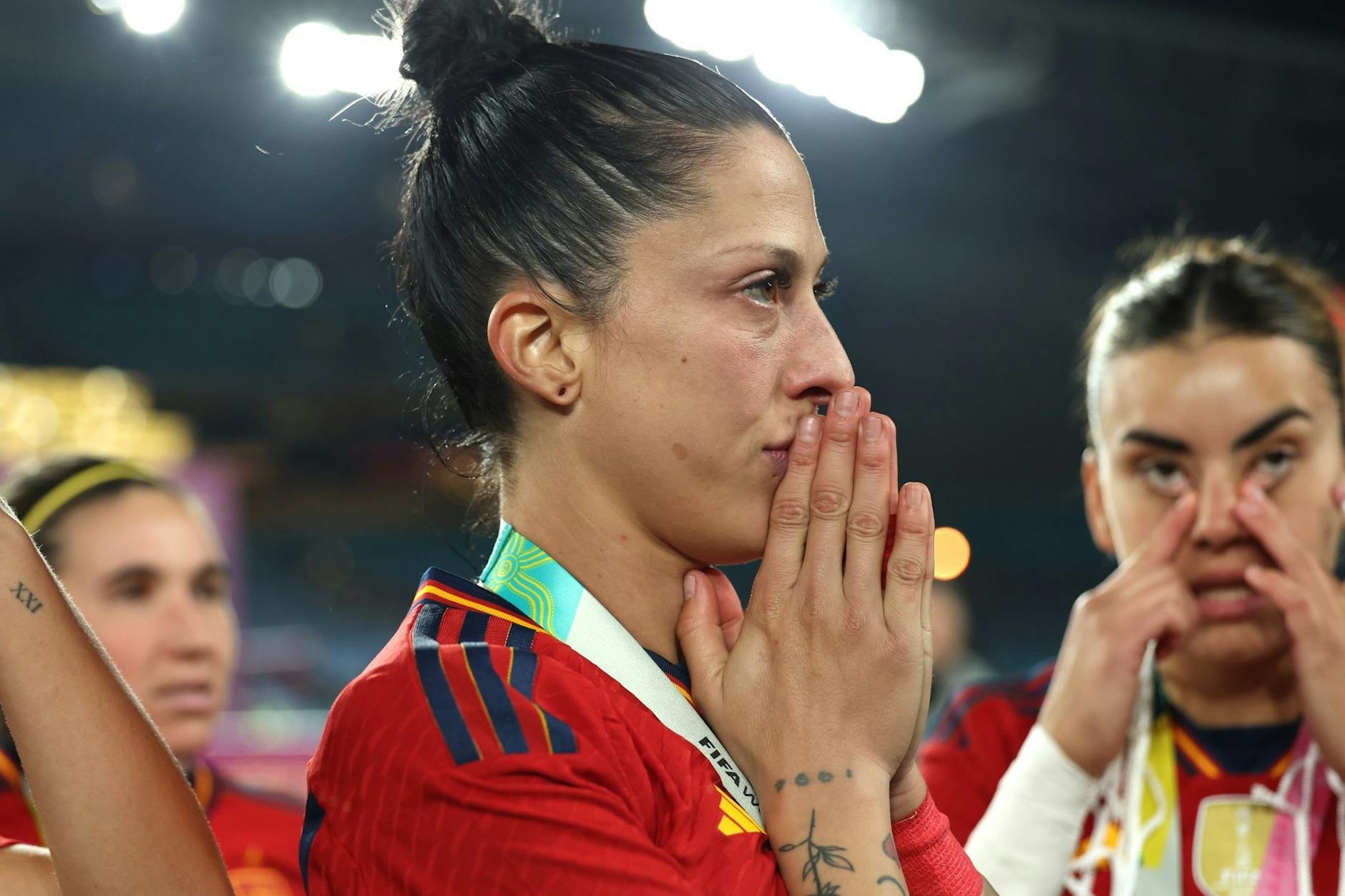 Bis Mitternacht müssen die spanischen Fußballerinnen dem Verband mitteilen, ob sie weiterhin für die Nationalelf antreten.