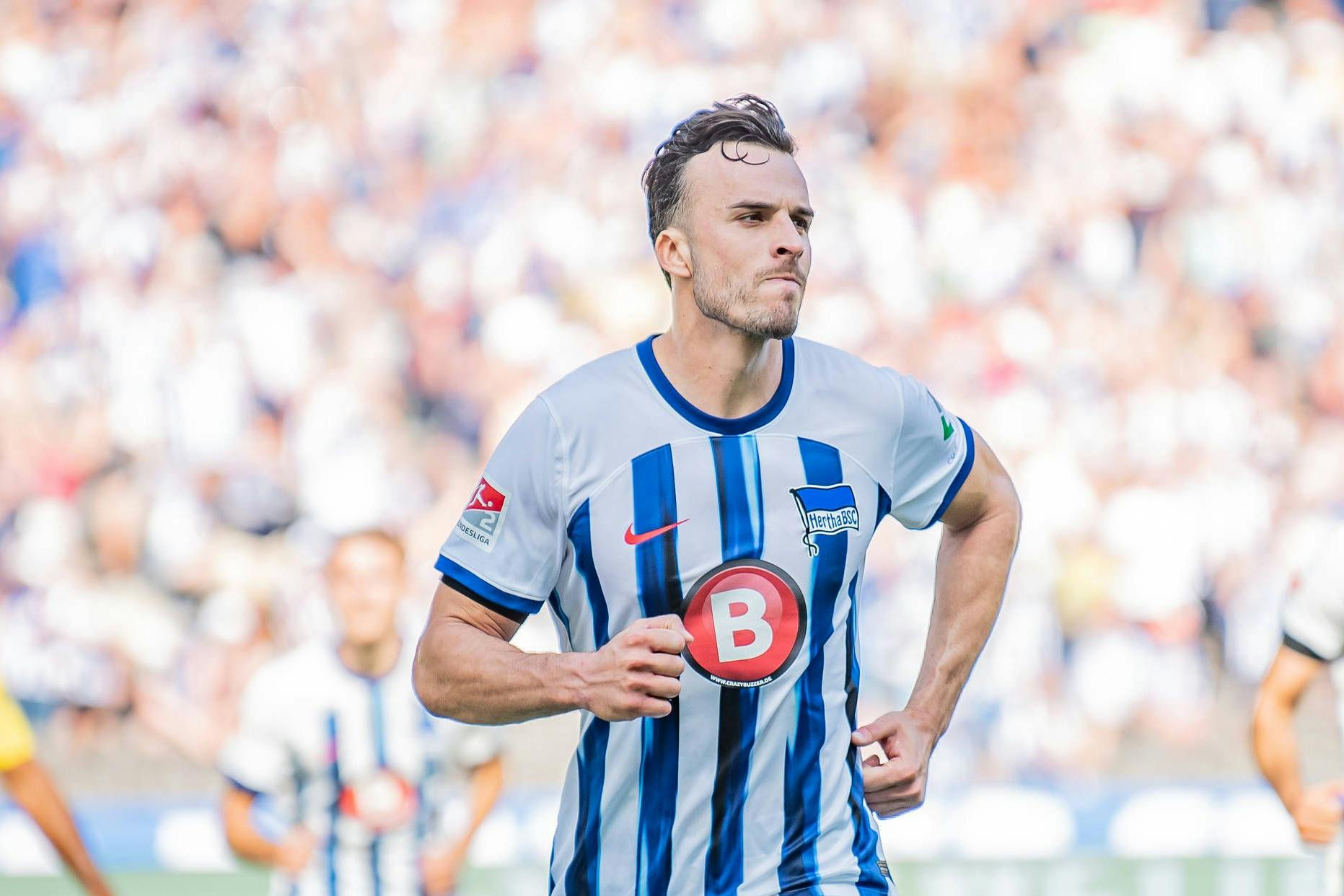 Der Held des Tages! Stürmer Haris Tabakovic, alias „Fluppe“, traf dreimal für Hertha BSC gegen Braunschweig.