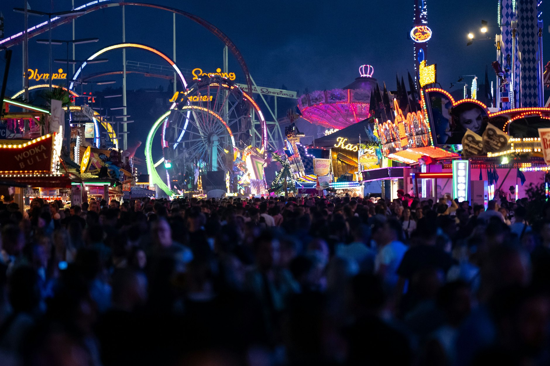 Achterbahn Unfall Auf Oktoberfest Neun Menschen Verletzt