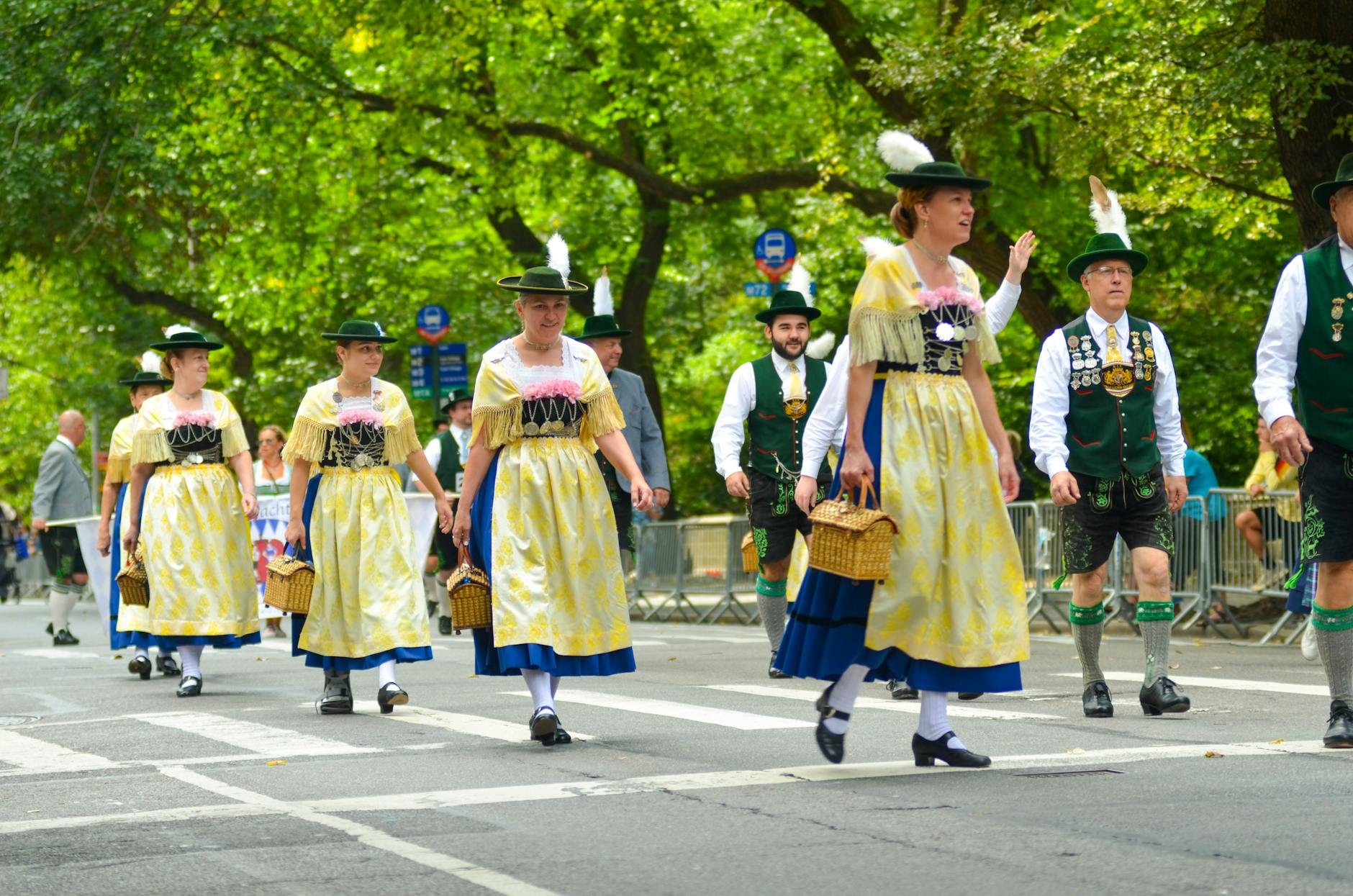 O'zapft is – auch in New York: Wer am Wochenende in New York unterwegs war, könnte meinen, auf der Theresienwiese gelandet zu sein.