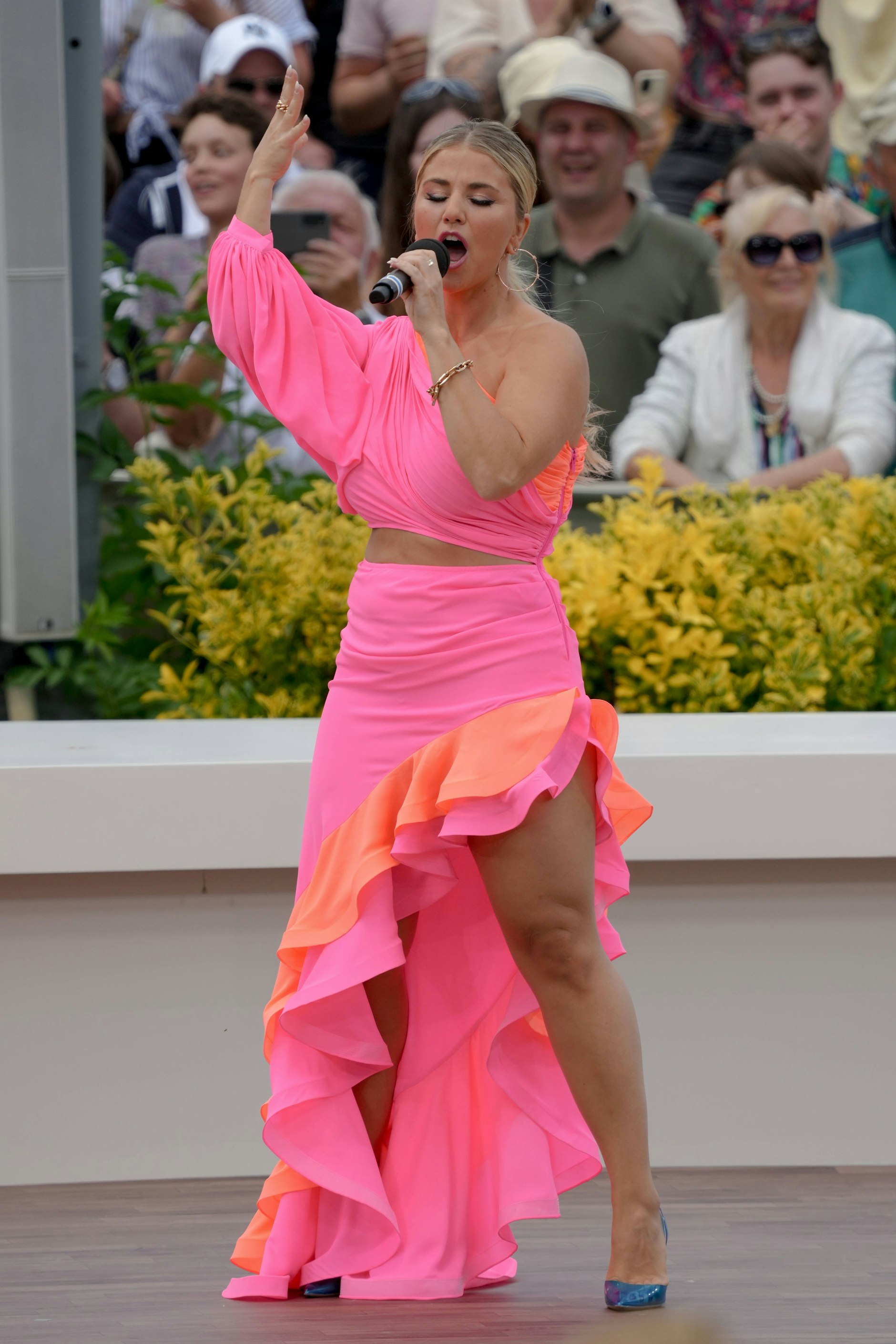 Im Juli verirrte sich Egli als Flamenco-Tänzerin in den „Fernsehgarten“.