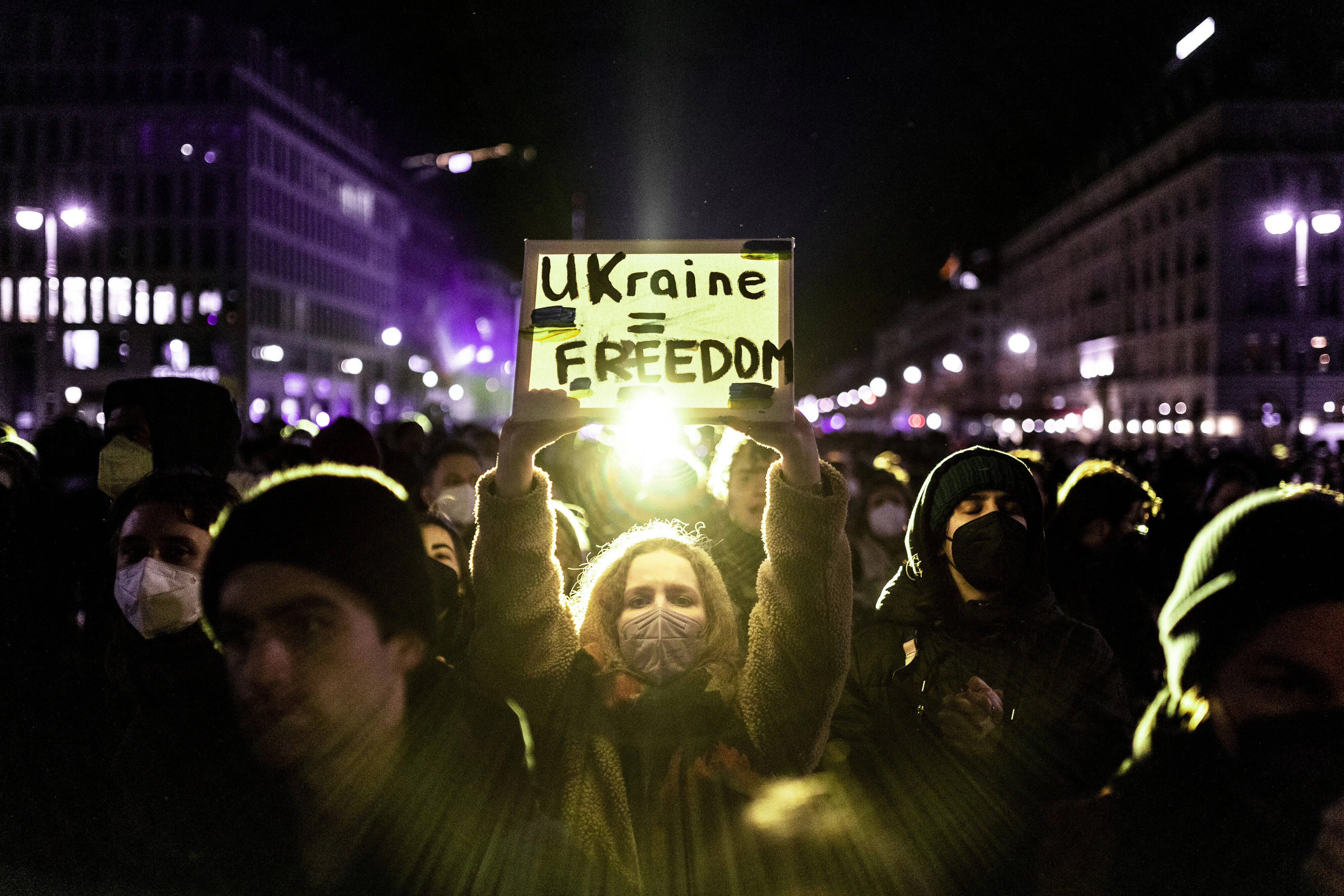 Demonstration gegen den Einmarsches russischer Soldaten in der Ukraine.