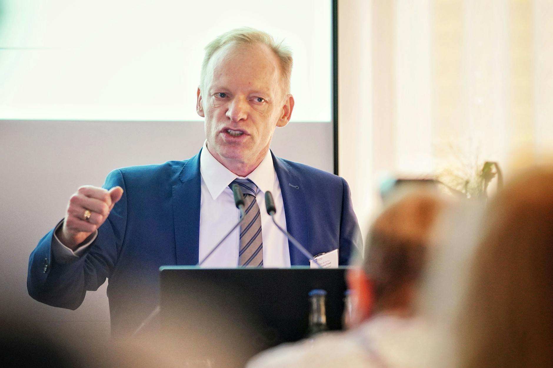 Clemens Fuest, Präsident des Ifo-Instituts, spricht von einem zyklischen Abschwung in der deutschen Industrie.