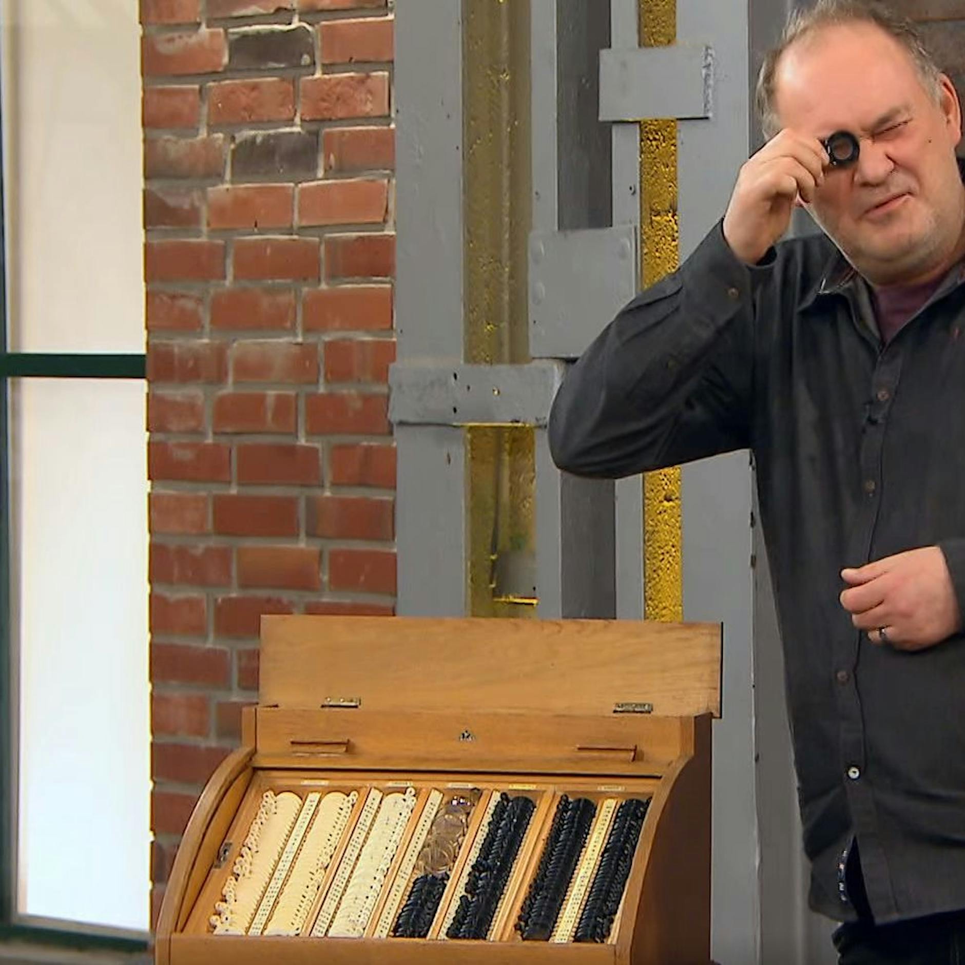 „Bares für Rares“-Händler überrascht mit „emotionalem Gebot“