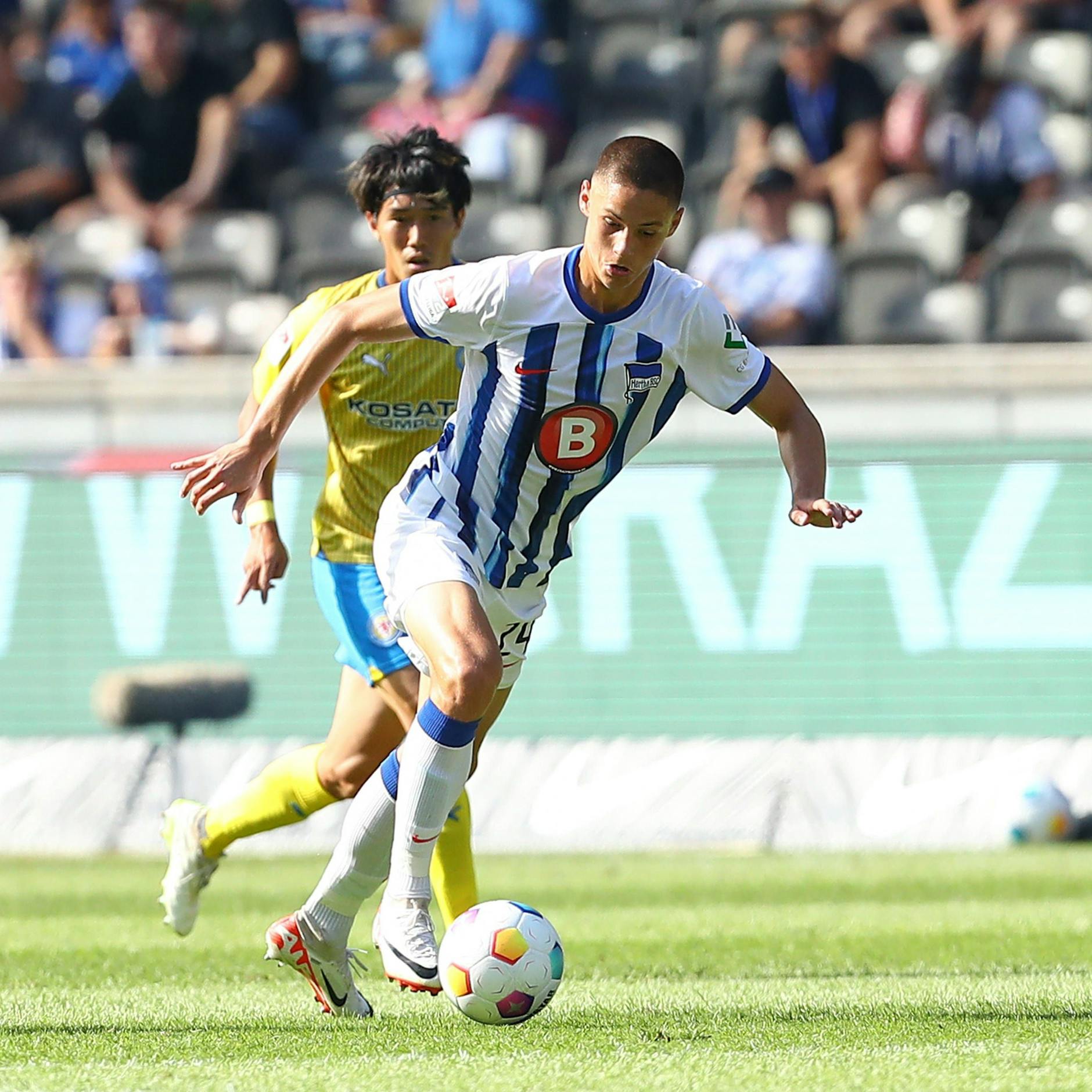 Herthas Bence Dardai wurde für den verletzten Palko Dardai eingewechselt.