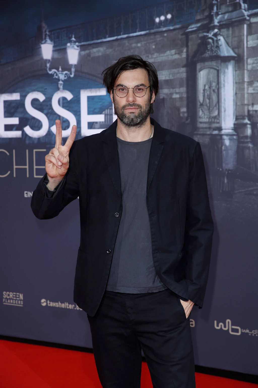 Zu viel Dreck und Chaos: Schauspieler Max Simonischek sagt Berlin Tschüss