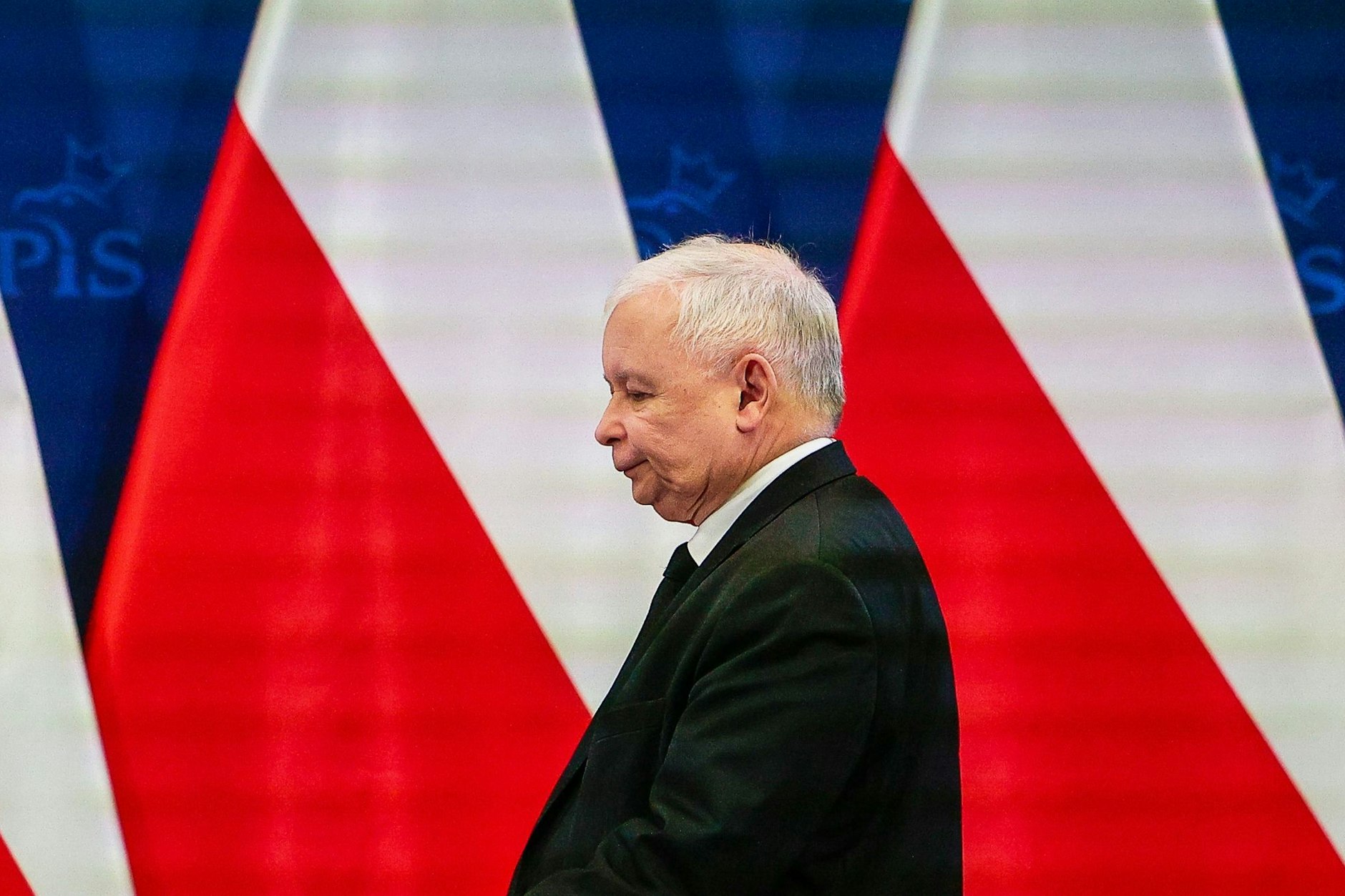 Jaroslaw Kaczynski gerät in der Visa-Affäre unter Druck.