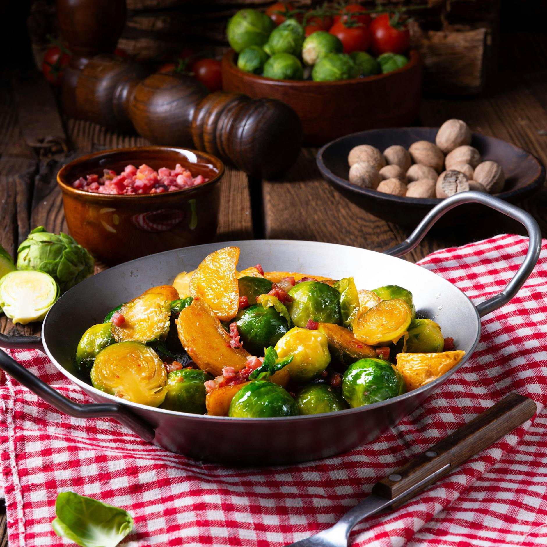 Lieblings-Herbst-Rezept: Gebratener Rosenkohl mit Speck und Parmesan