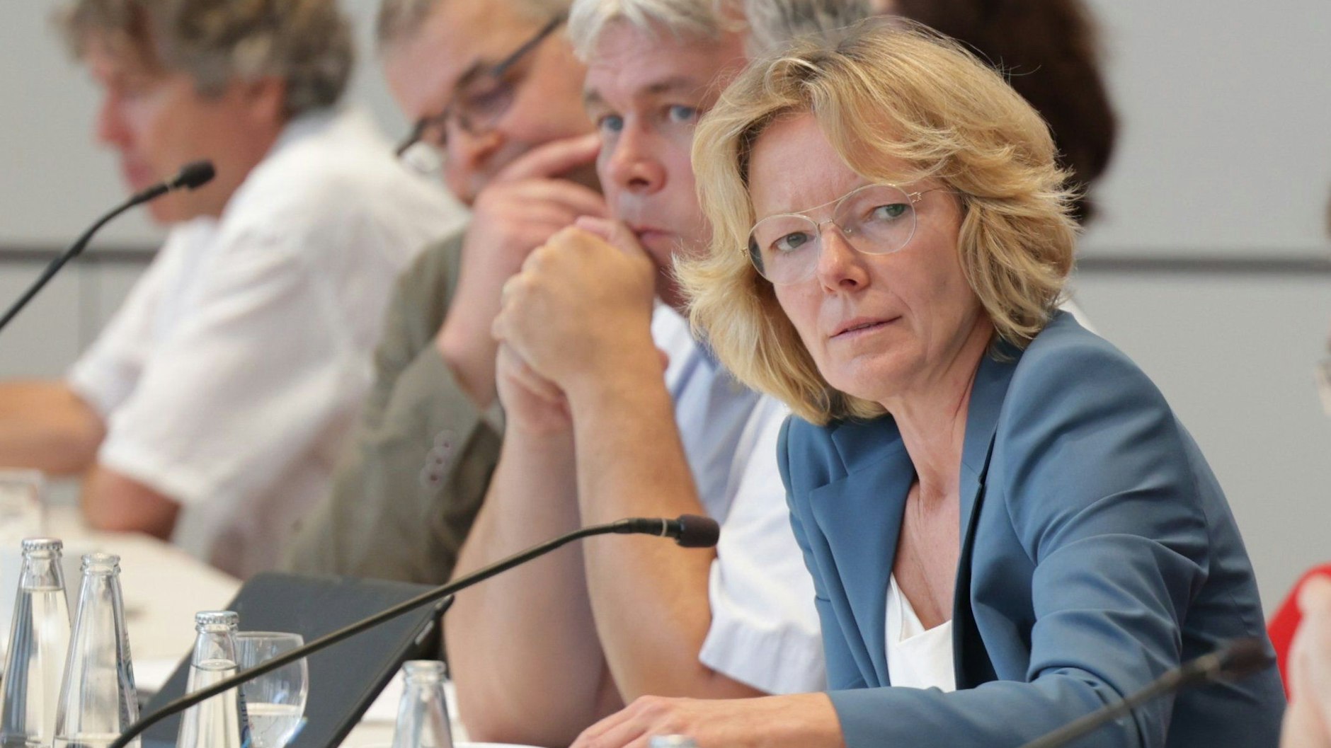 Susann Lange, damalige Juristische Direktorin des RBB, bei einer außerordentlichen Sitzung des RBB-Rundfunkrats