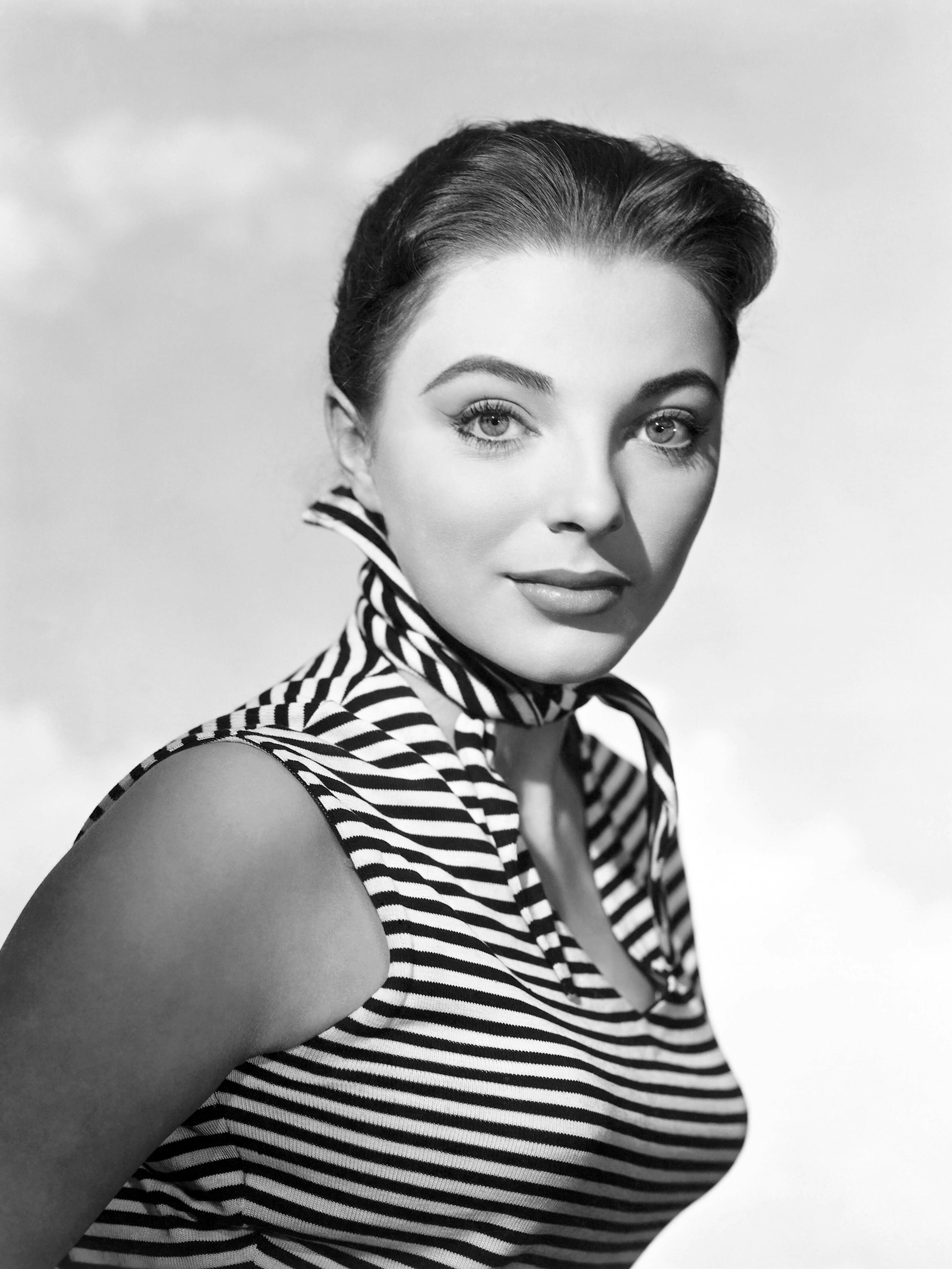 Joan Collins Mitte der 50er-Jahre