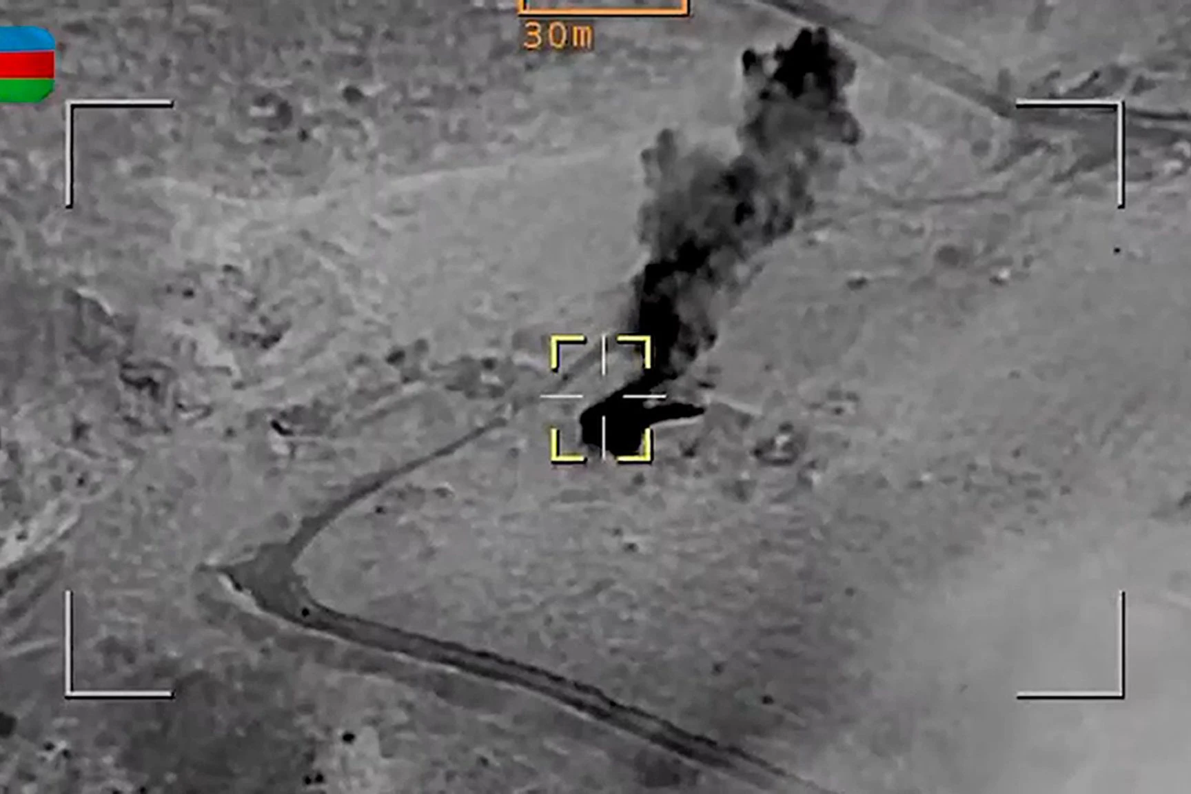 Videostandbild des aserbaidschanischen Verteidigungsministeriums. Hier sollen armenische Streitkräfte angegriffen worden sein.&nbsp;