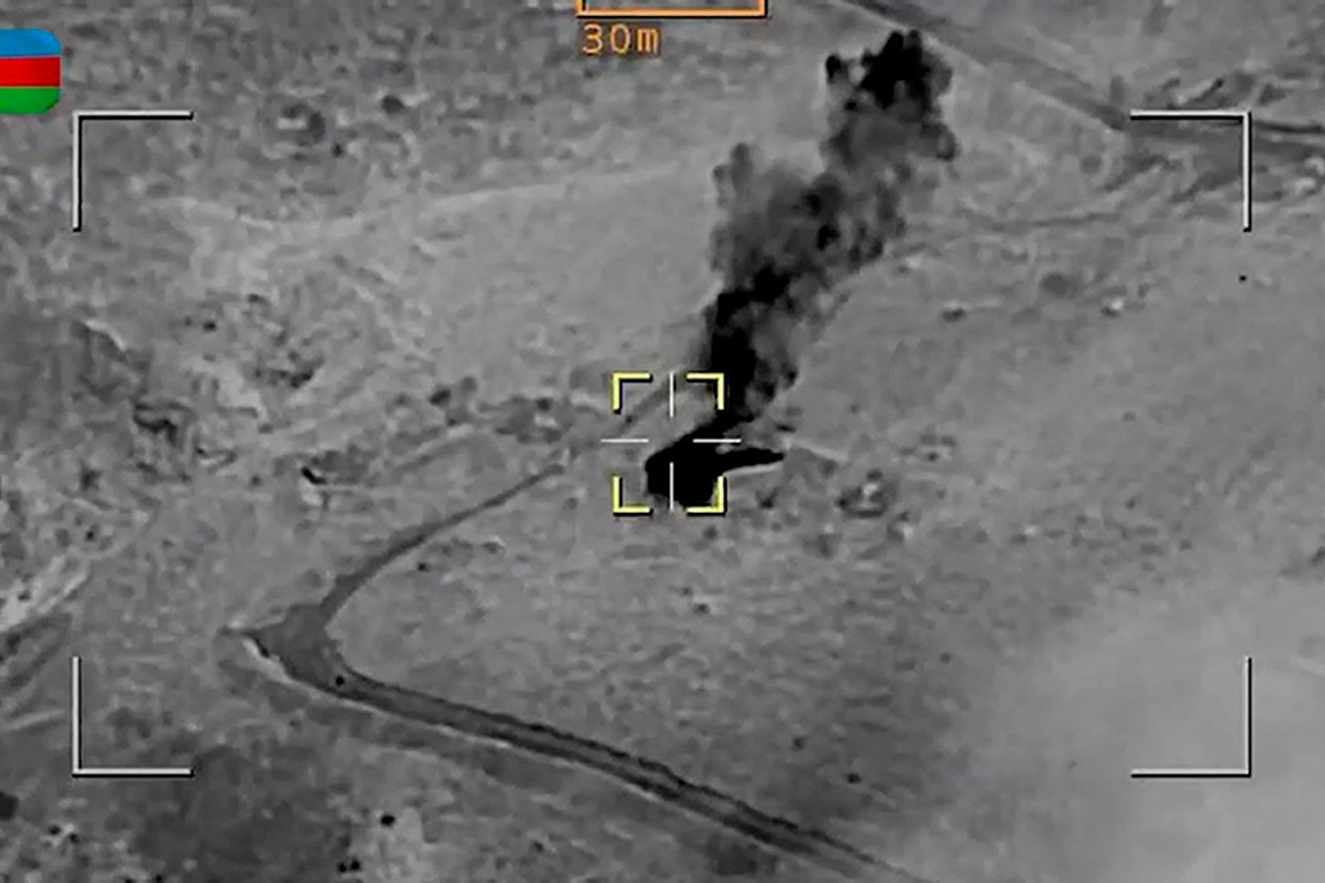 Videostandbild des aserbaidschanischen Verteidigungsministeriums. Hier sollen armenische Streitkräfte angegriffen worden sein.&nbsp;