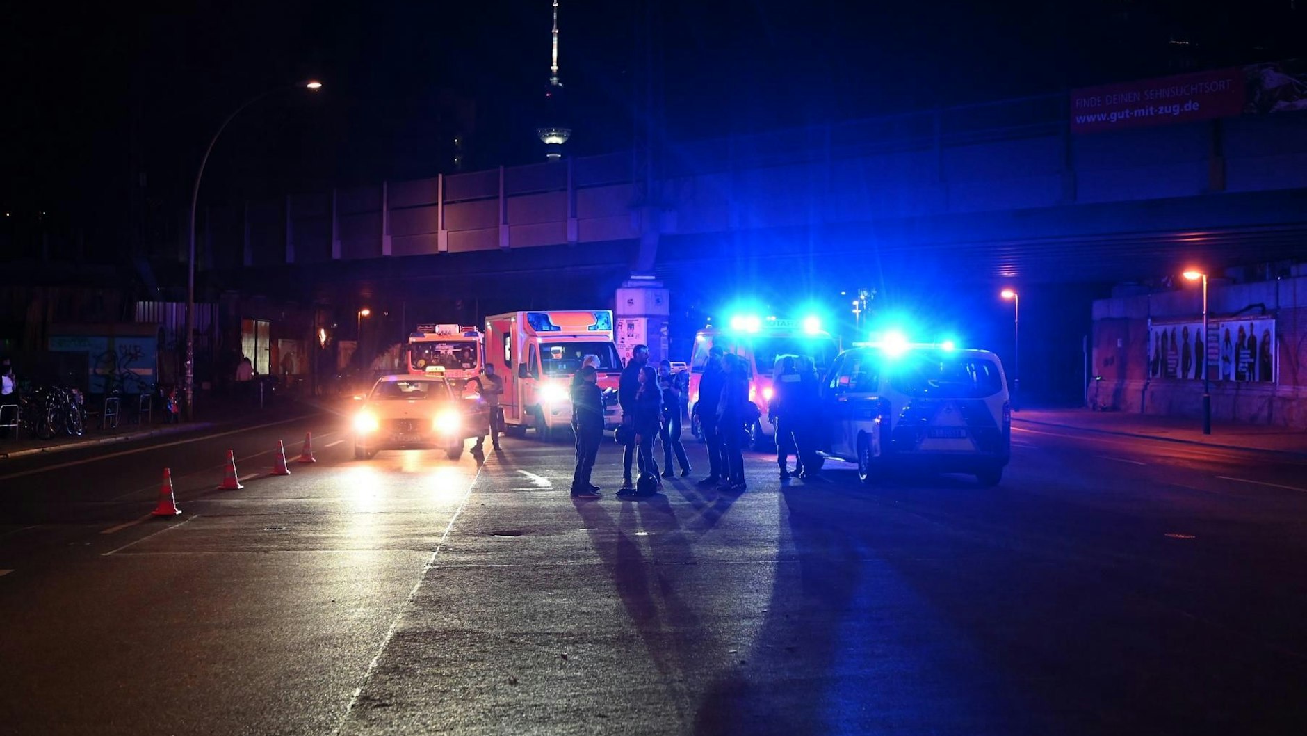 Ein Motorradfahrer wurde in der Holzmarkstraße bei einem Unfall schwer verletzt.