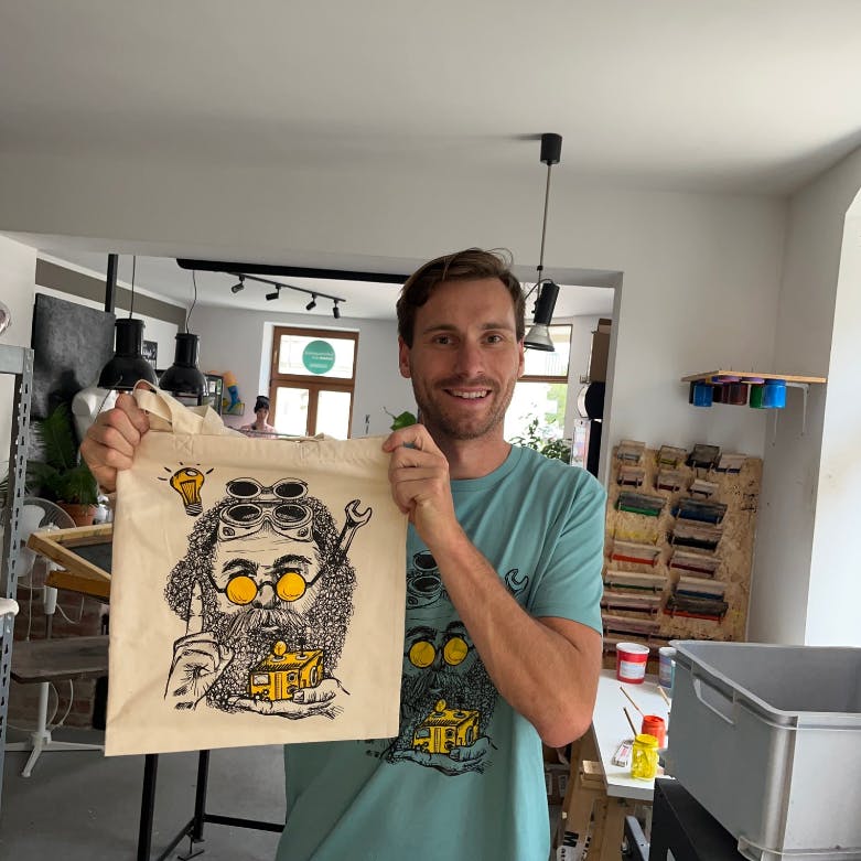 Jutebeutel oder T-Shirt: Karl Marx als Erfinder.