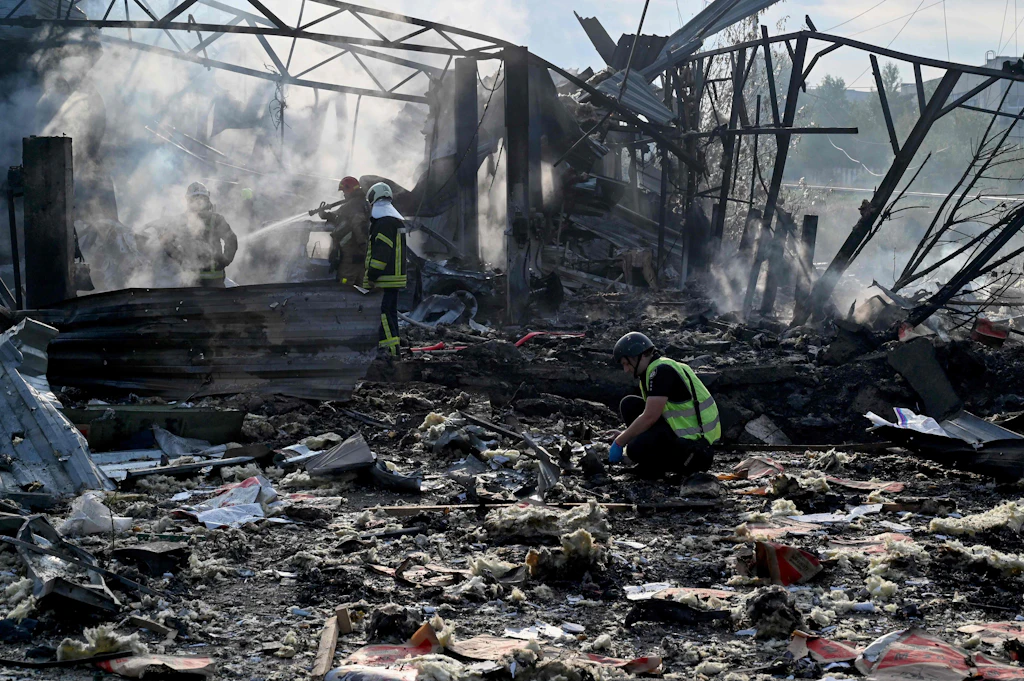 Mehrere Städte in der Ukraine mit russischen Luftangriffen überzogen