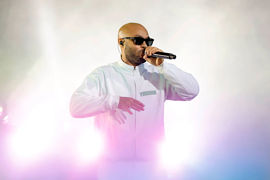 Rappt die ersten beiden Strophen des K.I.Z-Tracks „Görlitzer Park“: Tarek Ebéné