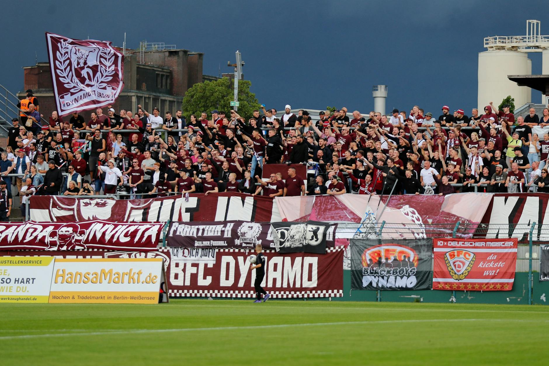 Der BFC Dynamo kann sich auch heute bei Lok Leipzig auf die Unterstützung seiner Fans verlassen.