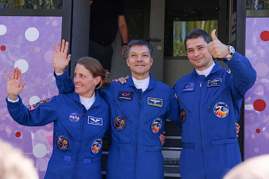 HANDOUT - Astronautin Loral O