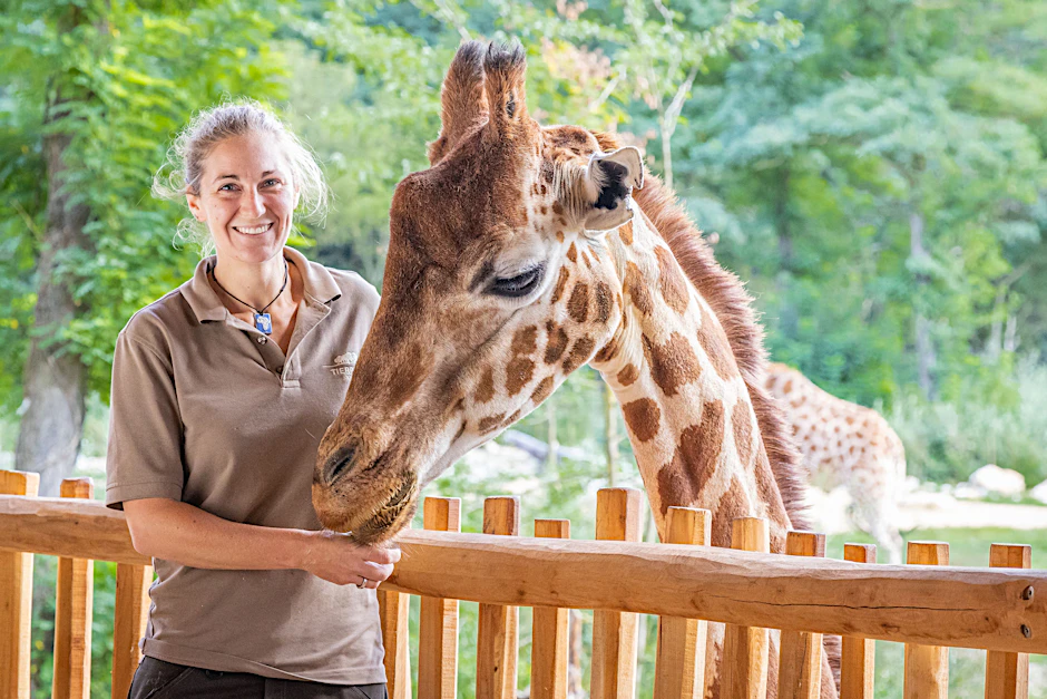 Tierärztin Dr. Annette Klein ist für ihre Schützlinge fast täglich im Tierpark Berlin unterwegs