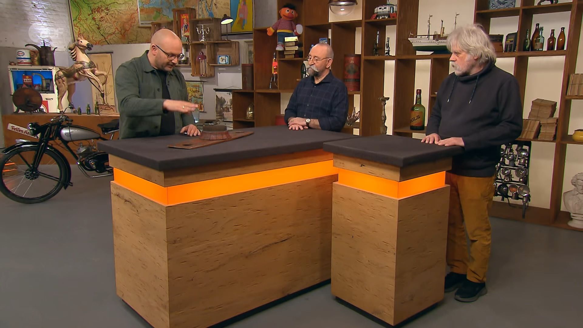 Image - Hammer bei „Bares für Rares“: Preis zu niedrig, Kandidat wird frech!