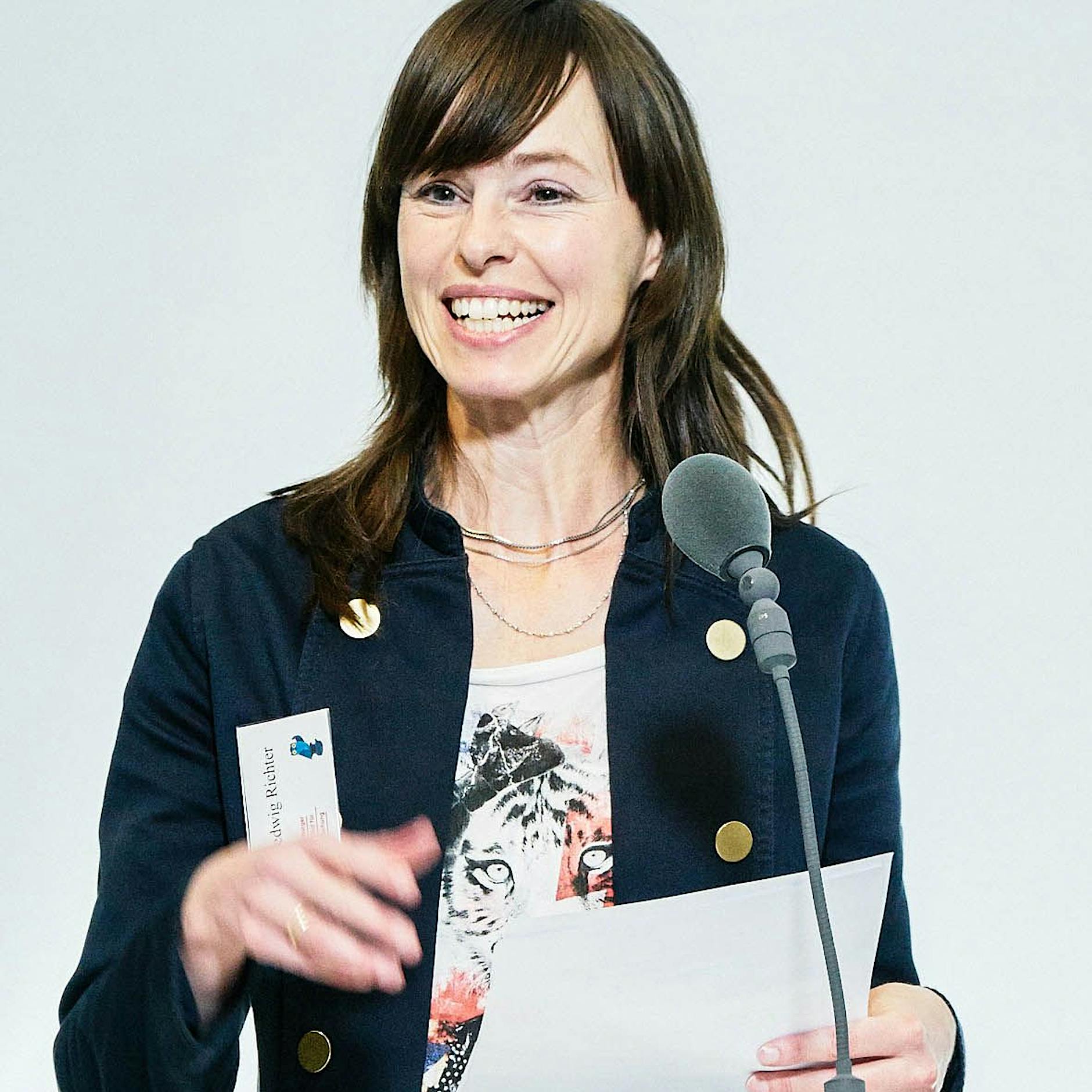 Brandenburger Tor besprüht: Historikerin spricht von würdigem Gebrauch unseres Nationaldenkmals