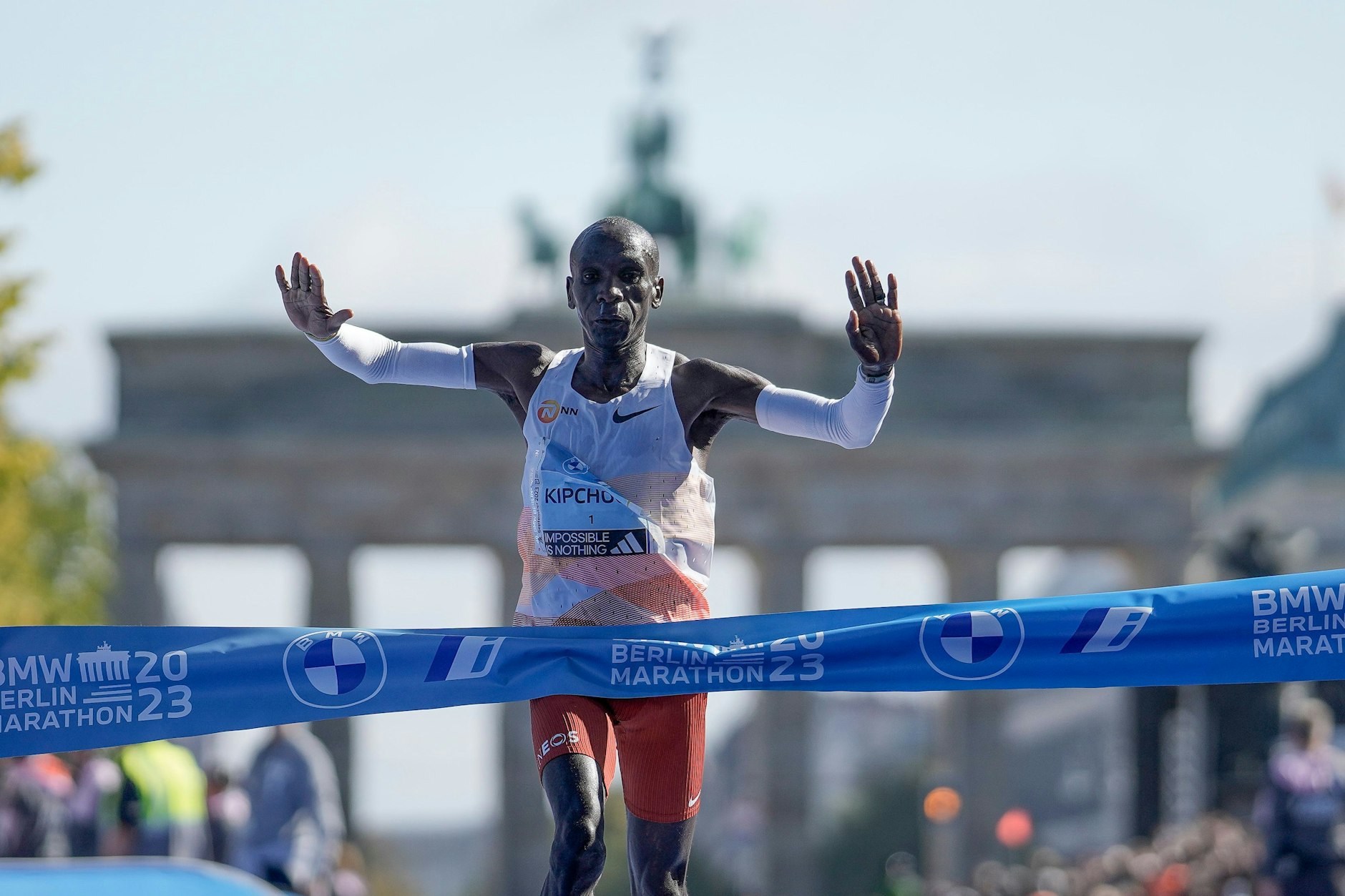 Eliud Kipchoge gewann zum fünften Mal den Berlin-Marathon.