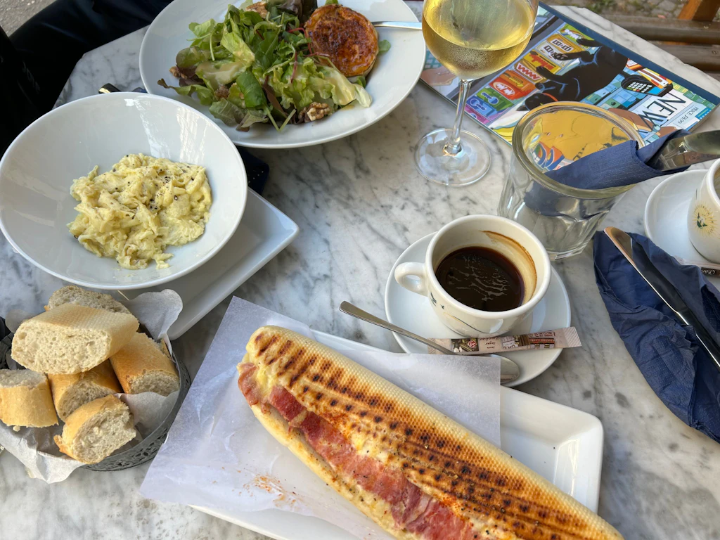 Essen wie Gott in Frankreich: Das Pas Normal Café Bistrot im Kreuzberger Bergmannkiez