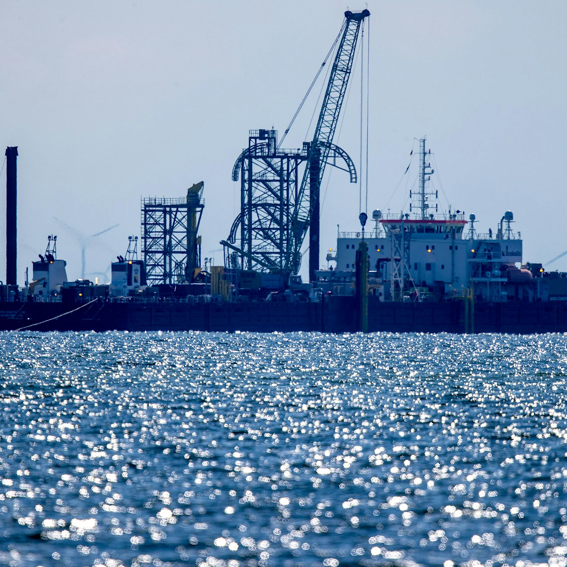 Verzicht auf Öl aus Russland: EU „für Jahrzehnte“ von Importen aus den USA abhängig