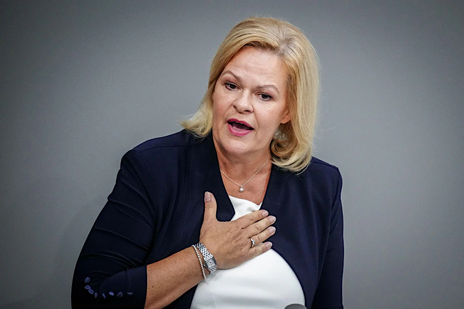 Bundesinnenministerin Nancy Faeser im Plenum des Bundestags.&nbsp;
