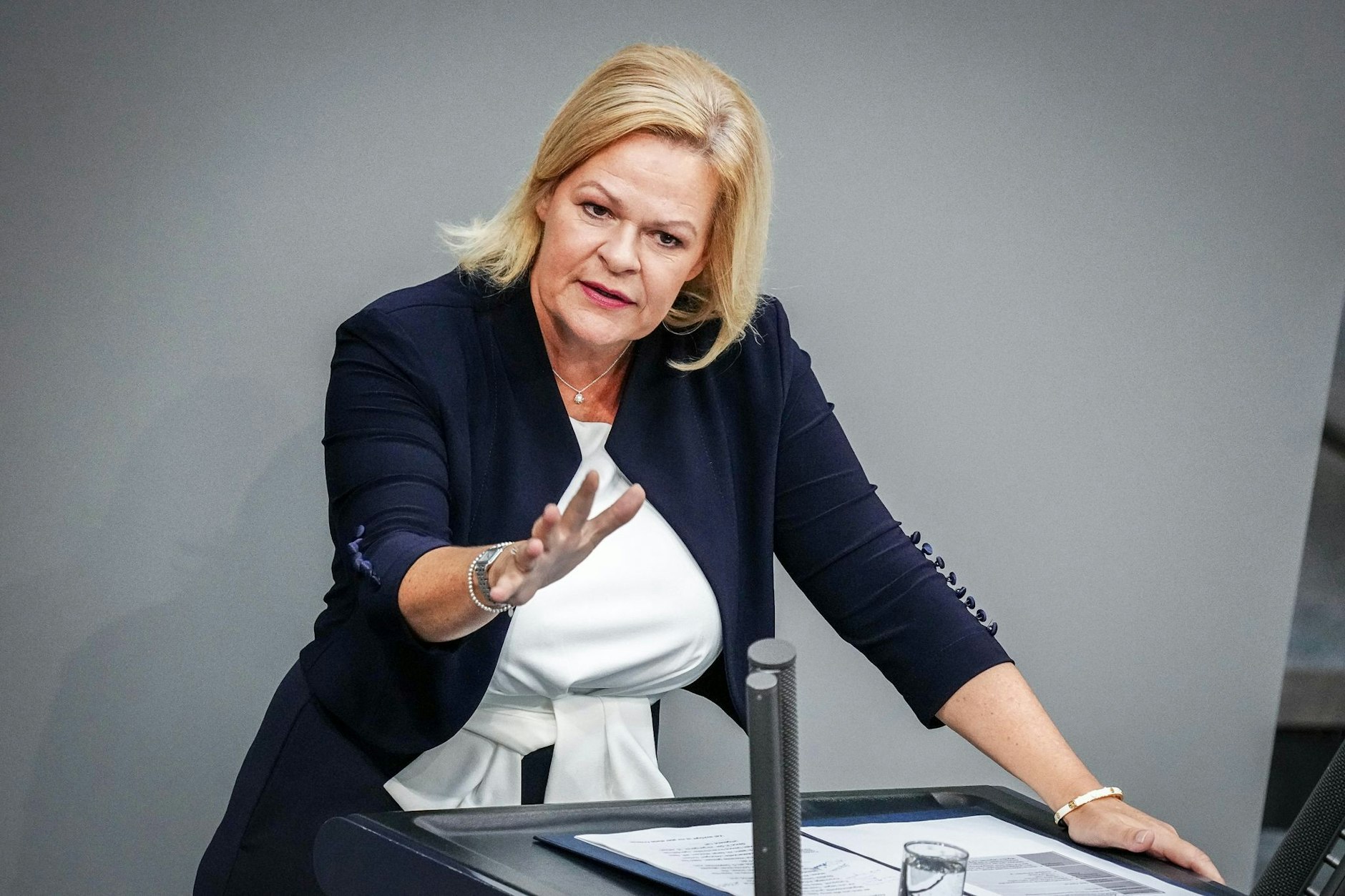 Bundesinnenministerin Nancy Faeser wünscht sich eine europäische Lösung in der Migrationspolitik.  