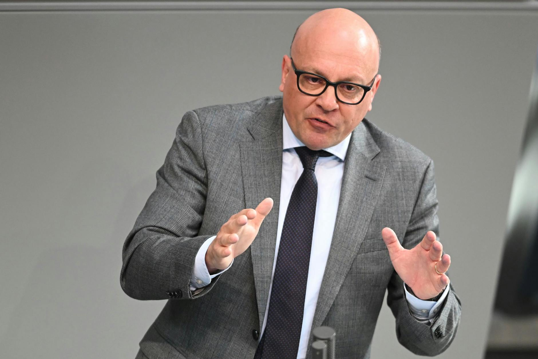 „Die Leute kommen wegen der schwierigen Wirtschaftslage“, sagt der innenpolitische Sprecher der CDU-Fraktion, Alexander Throm, über Asylbewerber aus der Türkei.