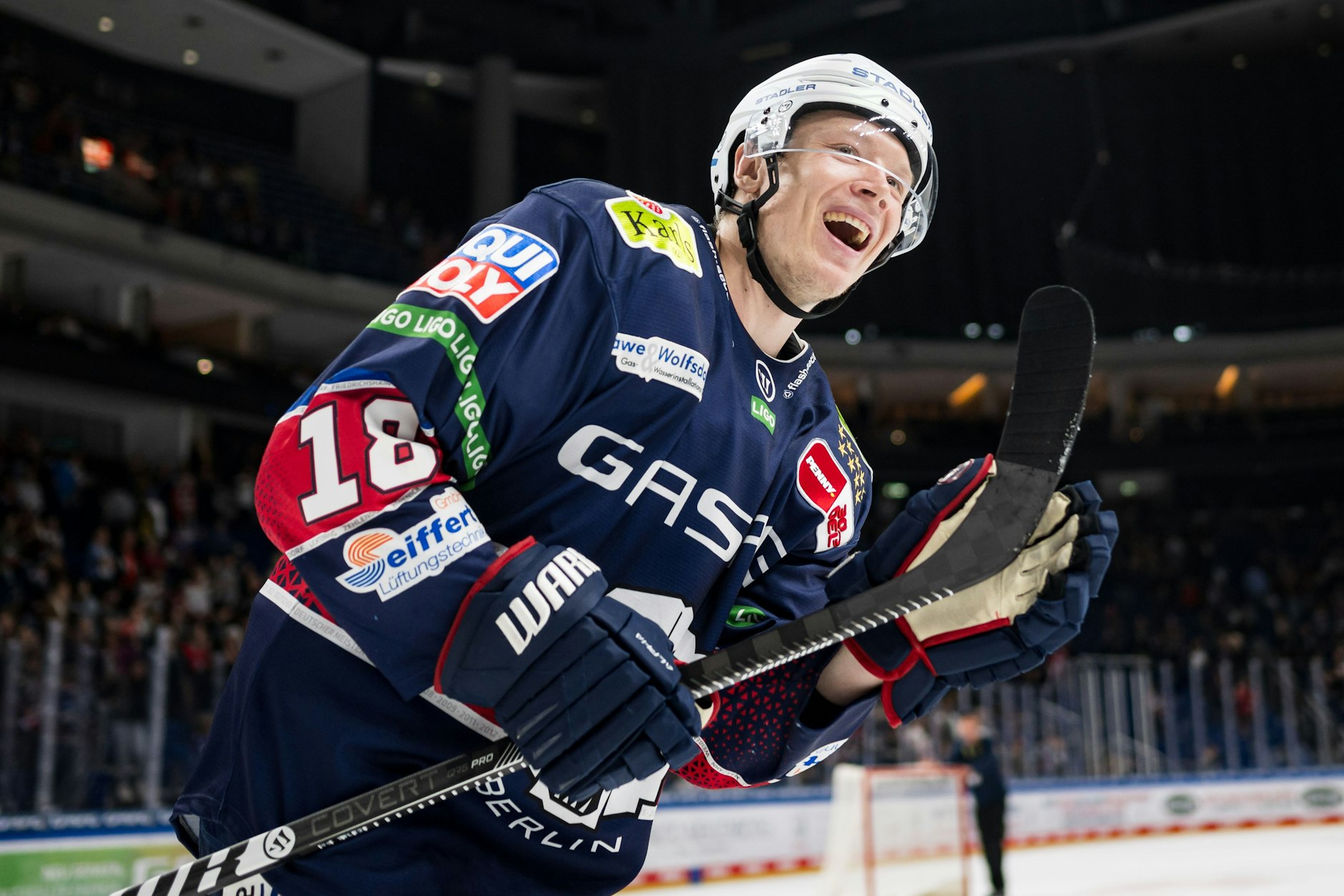 Eisbären Berlin Jonas Müller baut weiter kräftig an seinem Denkmal