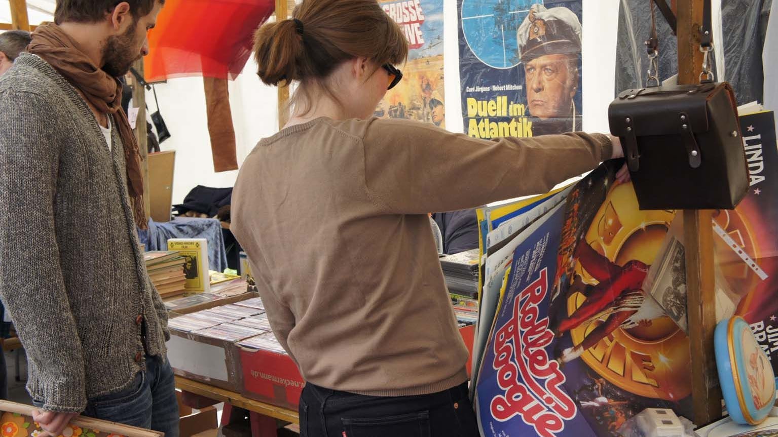 Filmplakate aus der alten BRD: Da staunen Besucher aus dem Osten wie aus dem Westen.