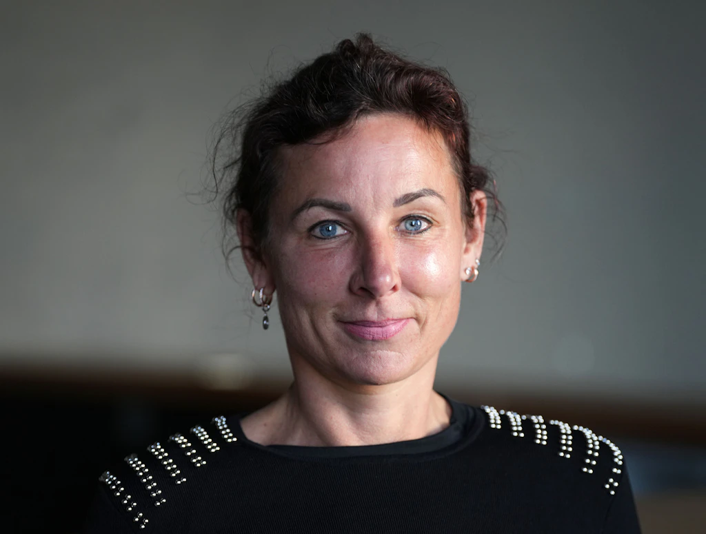 Juli Zeh: „Wir lassen die Schulen vor die Hunde gehen“
