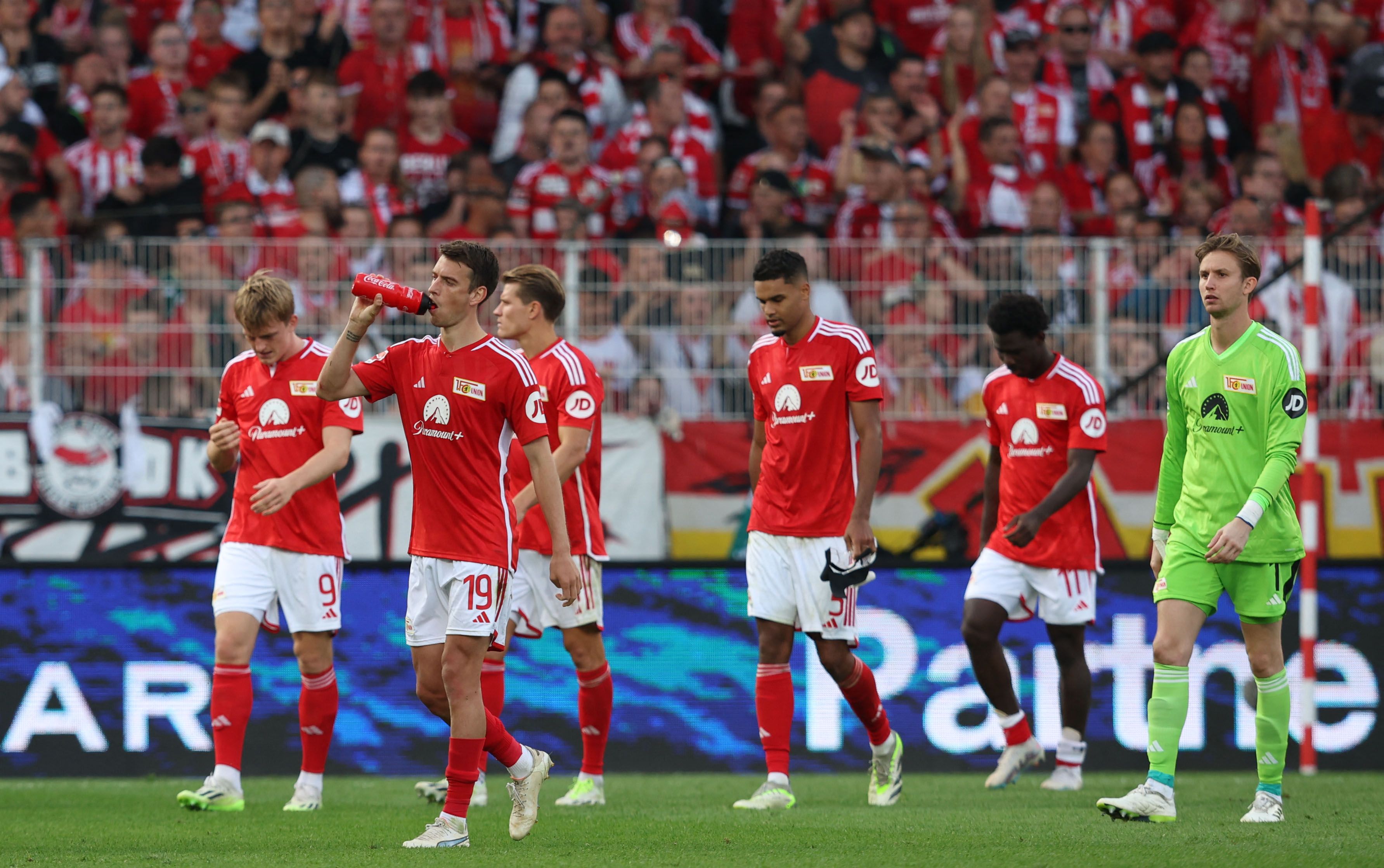 Hallo Eiserne, auch mit Häme müsst ihr eben mal leben