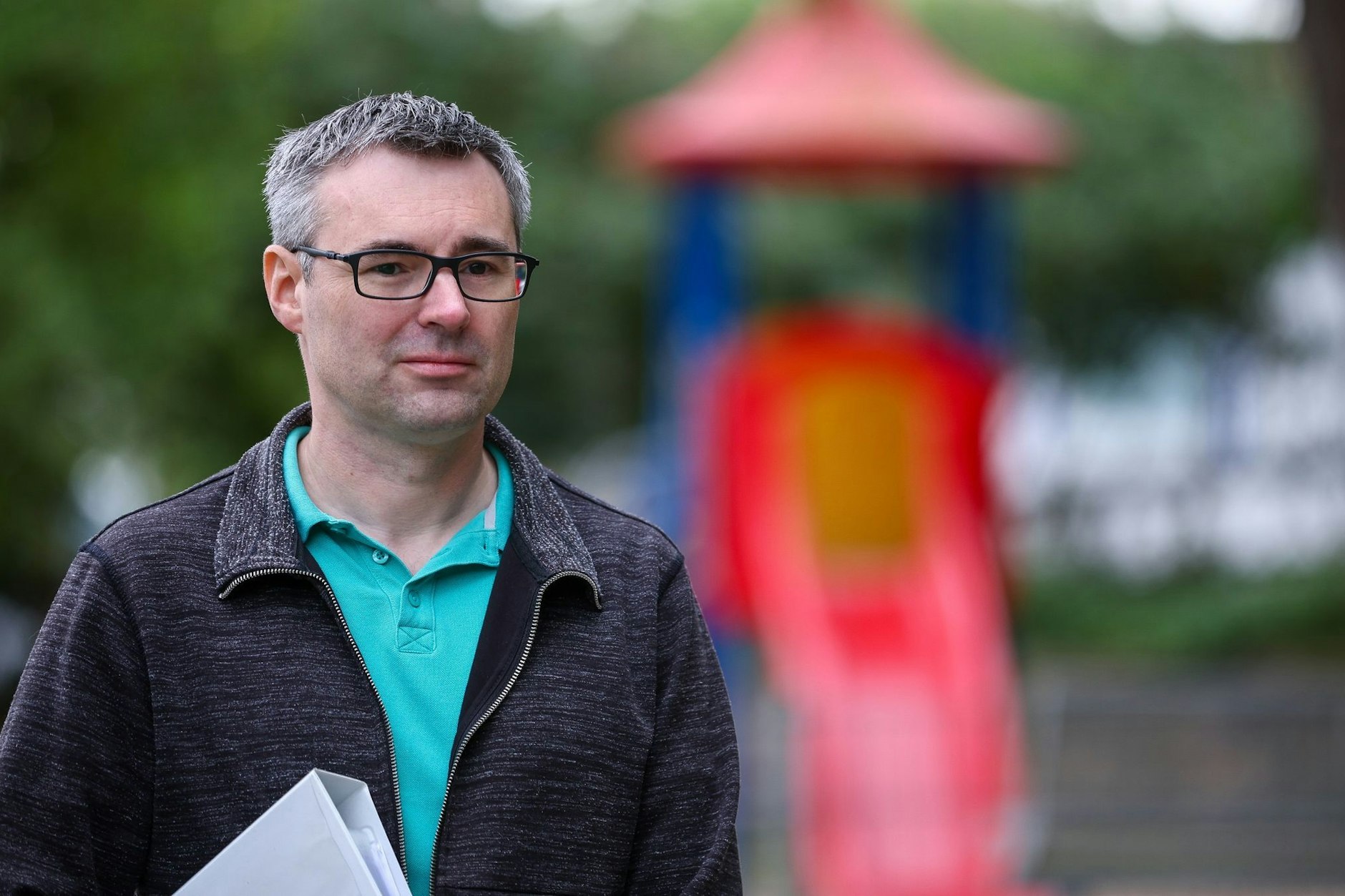 Tobias will auch rechtlicher Vater seines Kindes sein.